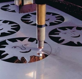 Gia công cắt Laser Kim Loại