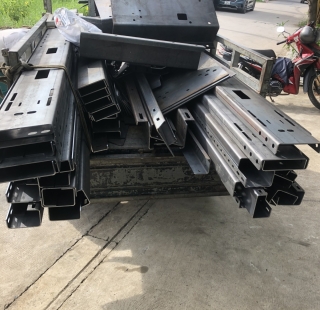 Gia công cắt lazer chấn khung thang máy